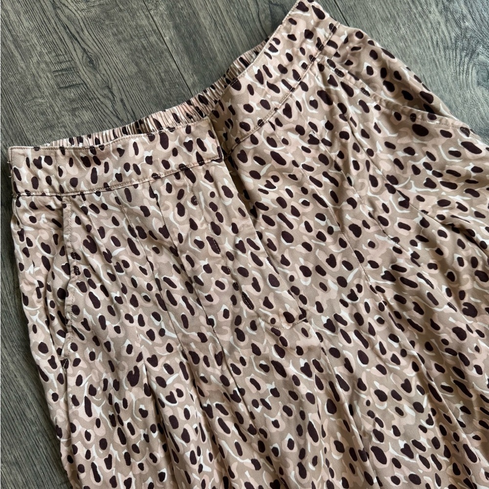 SOLD Anthropologie Maeve Isobel Wide Leg Pleated Leopard Print Pants- Size Small - Picture 4 of 6